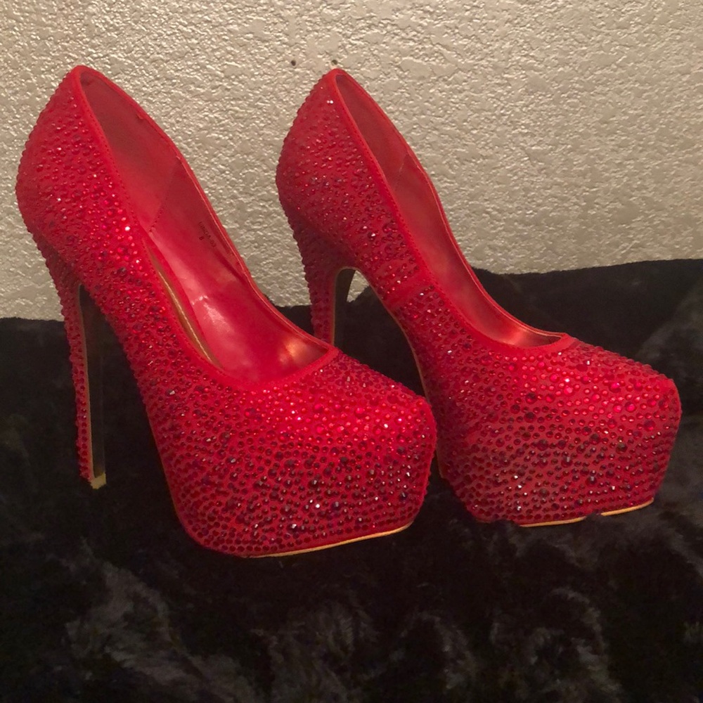 Mascotte Red Rhinestones Stilettos Sz 8